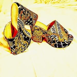 Women's size,5️⃣ PLATFORM Sexy Sandals, mixed colors of,Blues, Reds,Yellows,&blk